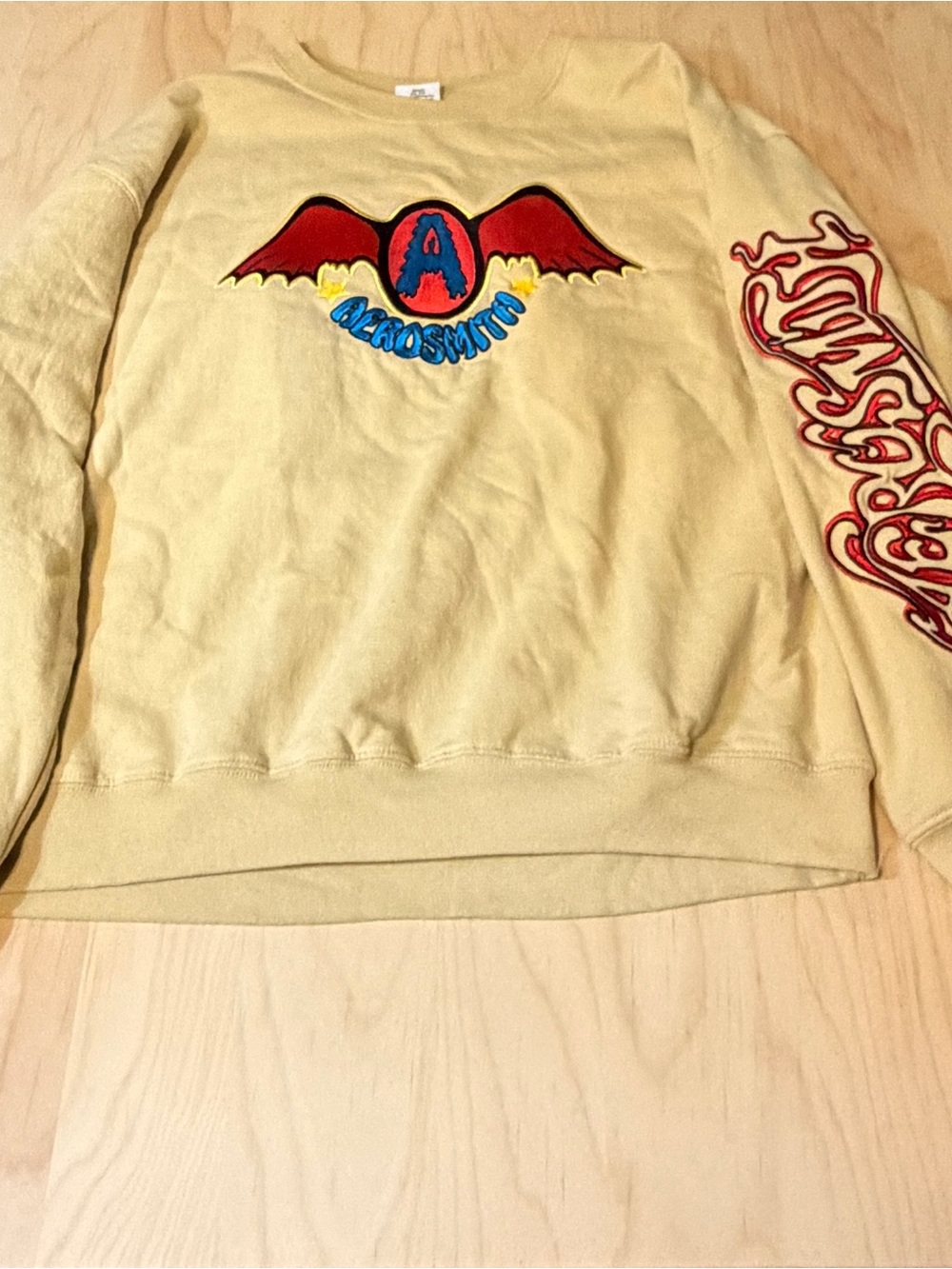 Men’s Aerosmith Sweet Emotion Fleece Crewneck Pullover Beige XL Embroidered